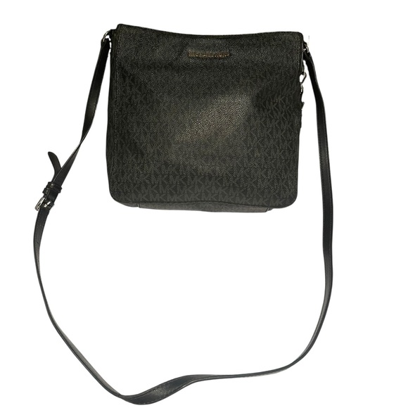 Michael Kors jet set messenger travel bag crossbody or shoulder bag MK logo - Picture 12 of 12